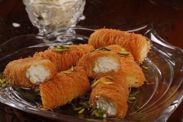 الهريسة السورية محشية بالكريمة Arabic Sweet with cream