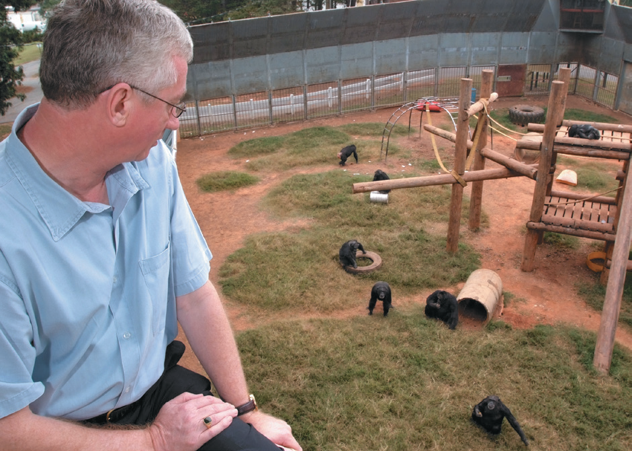 Frans de Waal Observing Chimpanzees