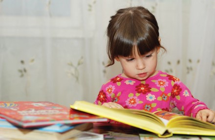 While bored toddlers often need to have their attention