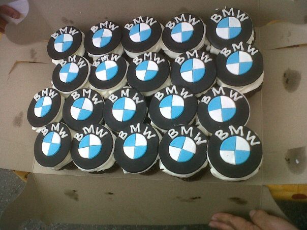 BMW Cupcakes