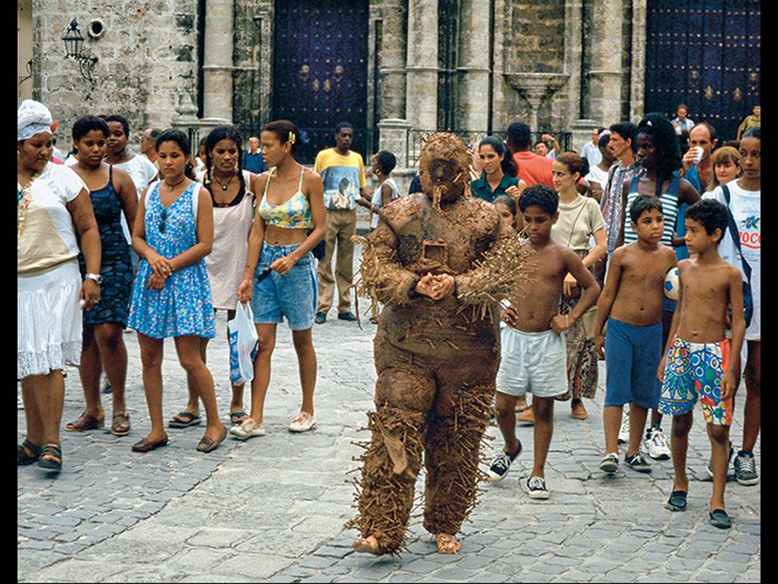 Tania Bruguera, Displacement. 1998–99.