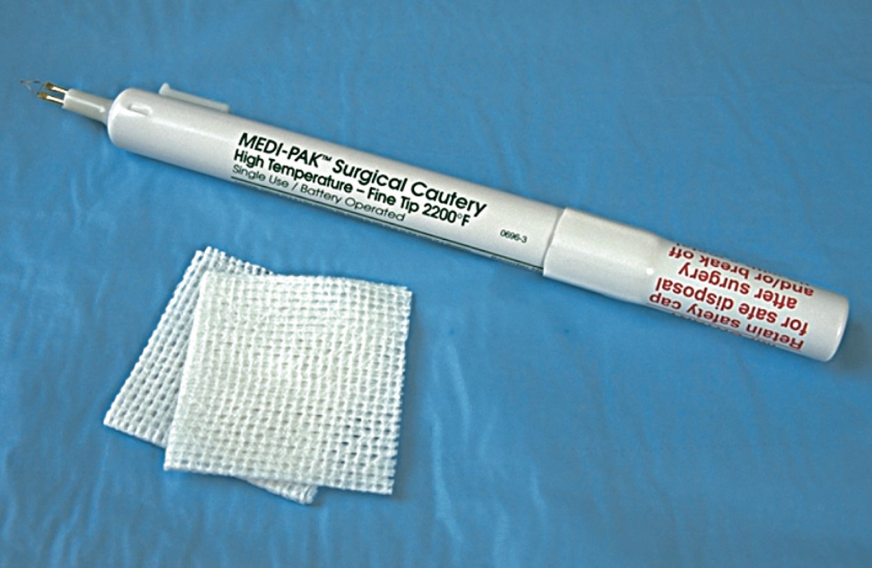 A disposable cautery unit.