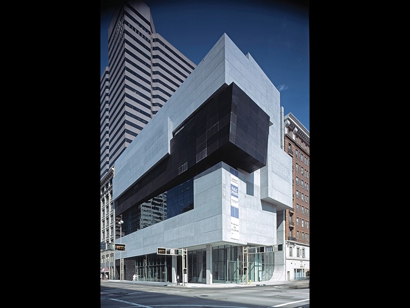 Zaha Hadid, Rosenthal Center for Contemporary Art, Cincinnati, Ohio.  2003. 