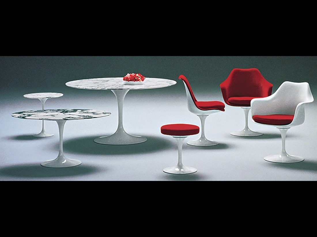 Eero Saarinen, Tulip Pedestal furniture.